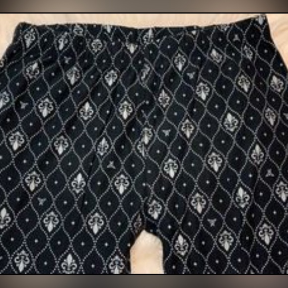 Sweetlegs Fleur-de-Lis leggings one size NWT magnifique - Picture 6 of 9